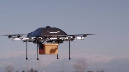 Amazon via libera ai droni: consegna in 30 minuti